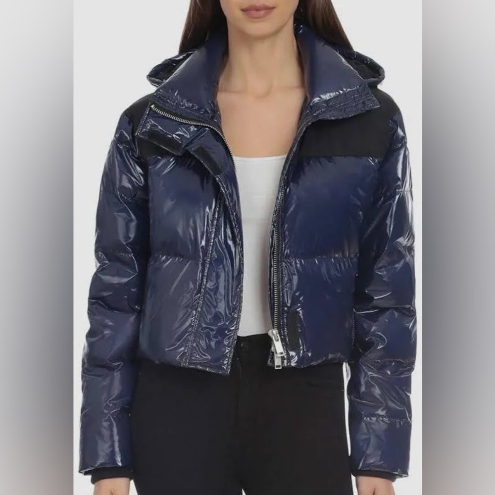 BAGATELLE NYC Shiny Crop Puffer Jacket w/ hood